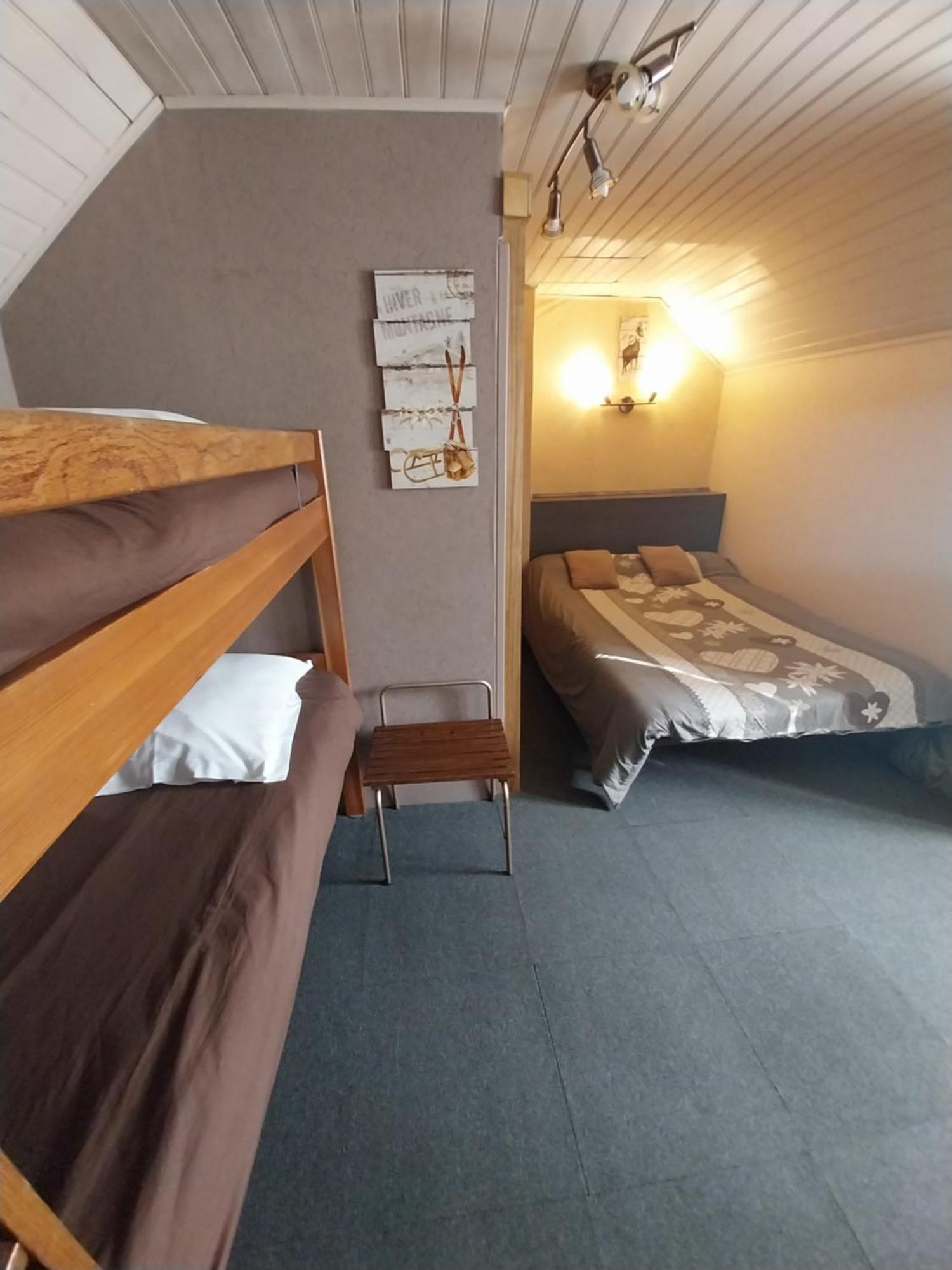 Hotel Les Deux Cols Sainte-Marie-de-Campan Exterior foto